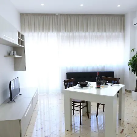 Balcone Giglio Διαμέρισμα Cefalù